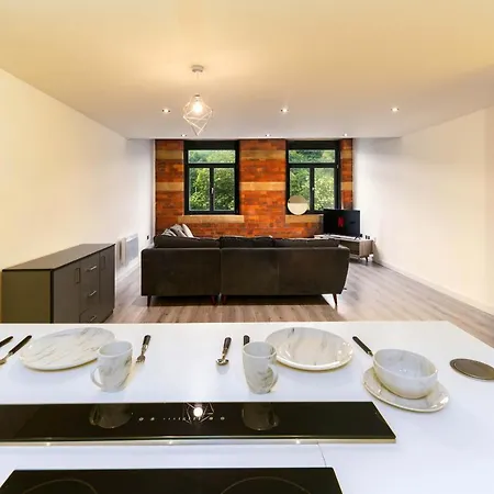 K Suites - 331 Conditioning House Bradford (West Yorkshire)