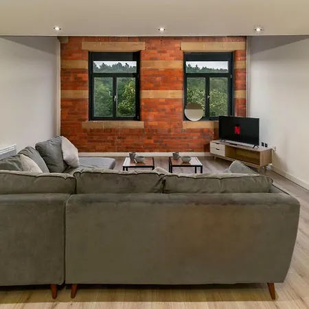 K Suites - 331 Conditioning House Holiday home *